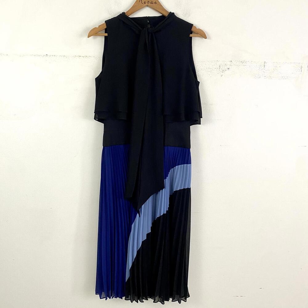 BCBGMAXAZRIA black and blue pleated tie front dress sz 6